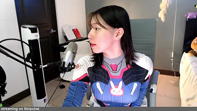 Snapshot of minarocket_ chatting on 03-21-26, 06:22 minarocket online show from 03-21-26, 06:22