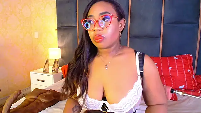 CaseyMoon online show from 11-16-25, 12:33