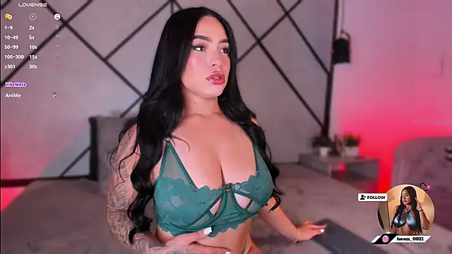 MaraMartine online show from 11-19-25, 05:07