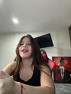 Snapshot of kiarafonseca_ chatting on 02-14-25, 12:51 kiarafonseca online show from 02-14-25, 12:51