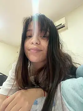 Snapshot of kiarafonseca_ chatting on 02-11-26, 01:21 kiarafonseca online show from 02-11-26, 01:21