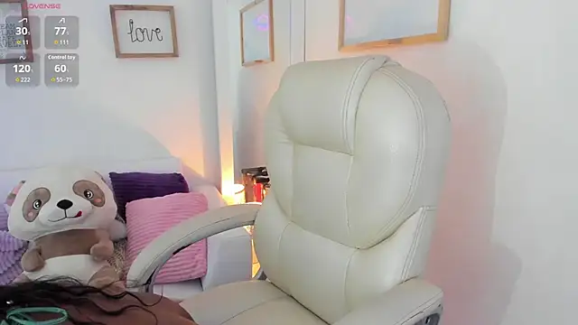 zobe love online show from 06-26-26, 04:55