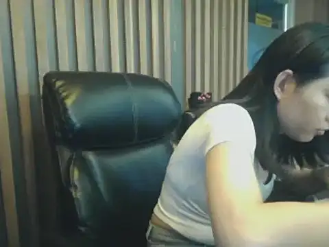 Snapshot of sara_kimoo chatting on 01-07-25, 04:05 sara kimoo online show from 01-07-25, 04:05