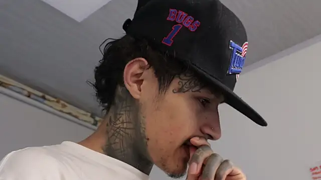 trieone online show from 02-13-25, 07:13