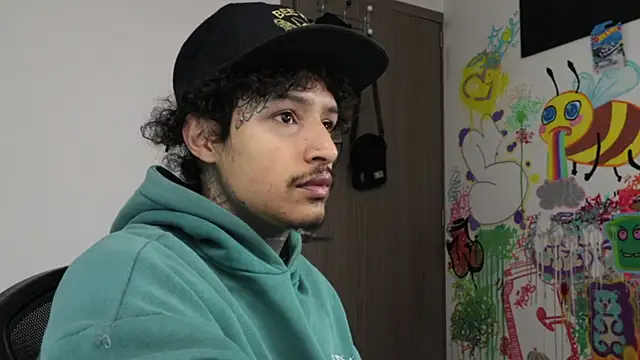 trieone online show from 04-01-26, 02:03