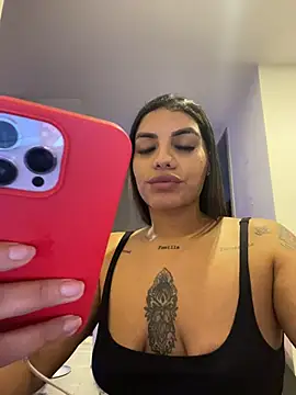 Victoria14  online show from 10-23-25, 02:22