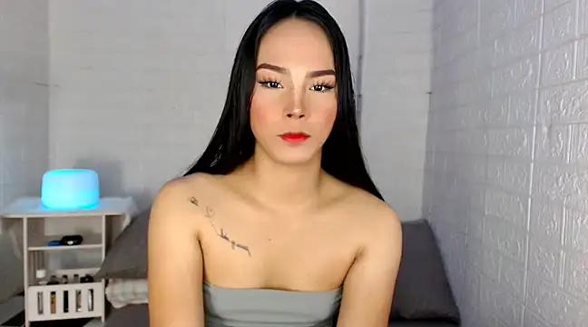 Snapshot of urnaughtydolly69 chatting on 02-15-25, 08:44 urnaughtydolly69 online show from 02-15-25, 08:44