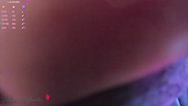 Snapshot of Juliana_bigboobs chatting on 11-02-25, 07:11 Juliana bigboobs online show from 11-02-25, 07:11