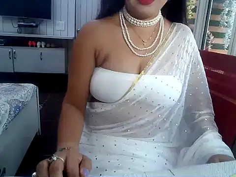 yourradhika online show from 10-26-25, 08:20