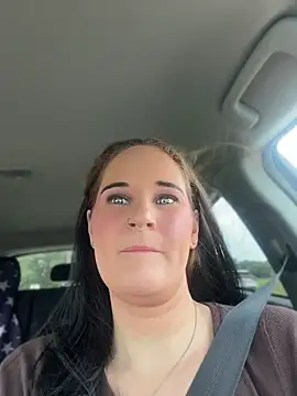 lolabunny9 online show from 06-18-26, 04:11