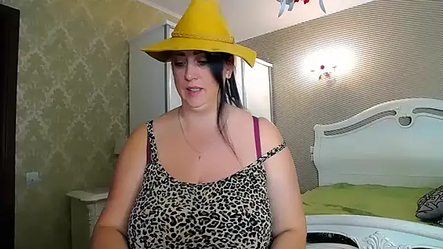 Snapshot of Evelyn_Shy chatting on 01-01-25, 07:09 Evelyn Shy online show from 01-01-25, 07:09