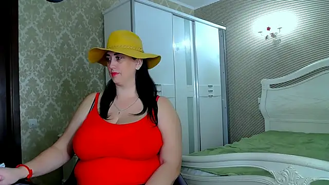 Snapshot of Evelyn_Shy chatting on 01-08-25, 09:53 Evelyn Shy online show from 01-08-25, 09:53