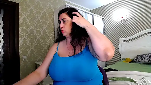 Evelyn Shy online show from 07-14-26, 10:43