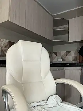 cristaaalclocks1 online show from 03-12-25, 07:49