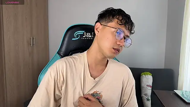 LeaneSeb online show from 04-05-26, 09:23