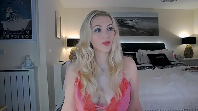 Snapshot of AlbanyWhite chatting on 02-12-26, 07:36 AlbanyWhite online show from 02-12-26, 07:36