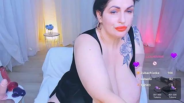 AdeleCarlton88 online show from 06-17-26, 04:30