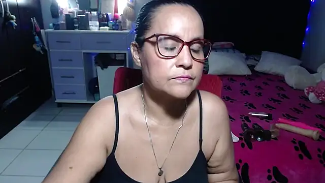 pervert mommy  online show from 07-11-26, 10:07
