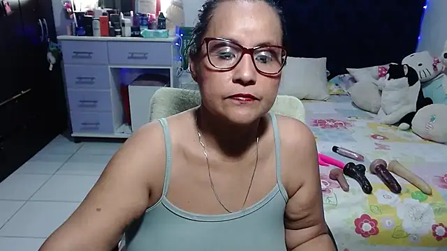 pervert mommy  online show from 07-23-26, 09:40