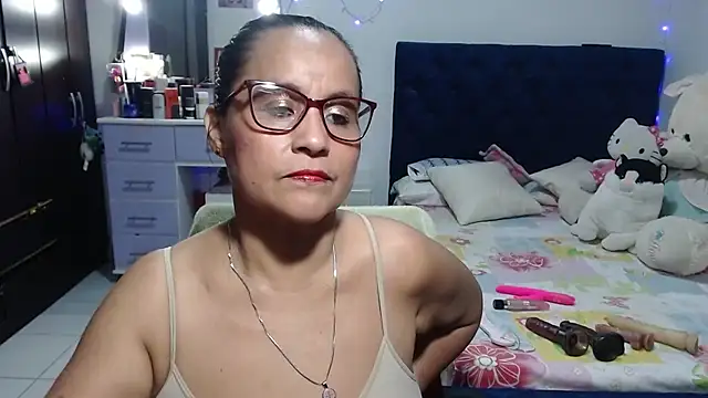 pervert mommy  online show from 07-24-26, 09:51