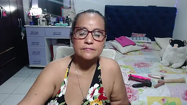 pervert mommy  online show from 07-28-26, 02:24