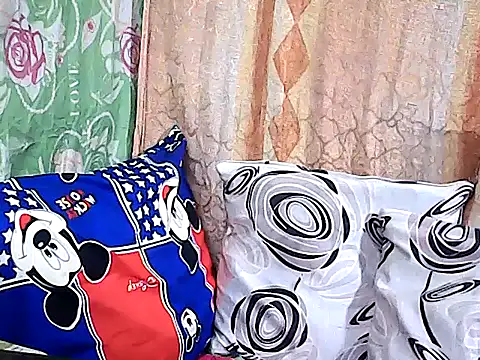 hotwetgran online show from 11-18-25, 12:20