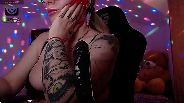 SonyaDevon online show from 02-27-25, 10:48