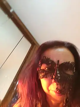 LAURAFOCOSA online show from 10-04-25, 03:54