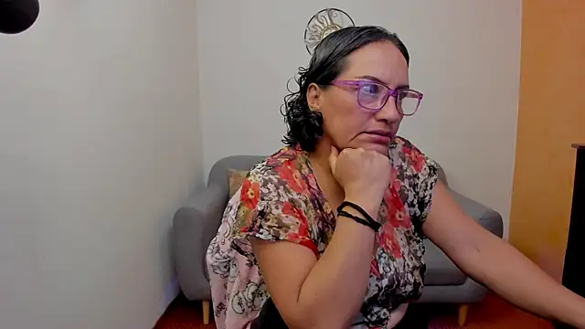 scarlet wet online show from 06-11-26, 11:36