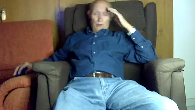 Snapshot of Josepigual007 chatting on 12-27-24, 04:54 Josepigual007 online show from 12-27-24, 04:54