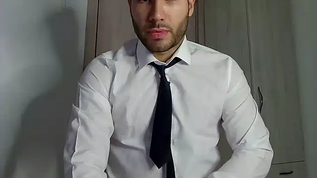 Snapshot of Justynn1 chatting on 12-02-24, 10:01 Justynn1 online show from 12-02-24, 10:01