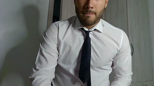 Snapshot of Justynn1 chatting on 03-02-25, 05:44 Justynn1 online show from 03-02-25, 05:44