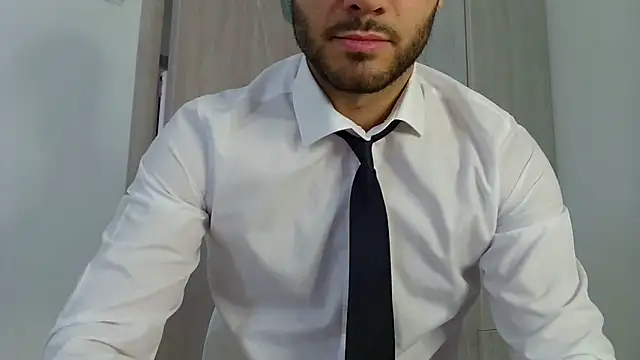 Snapshot of Justynn1 chatting on 03-18-25, 06:25 Justynn1 online show from 03-18-25, 06:25