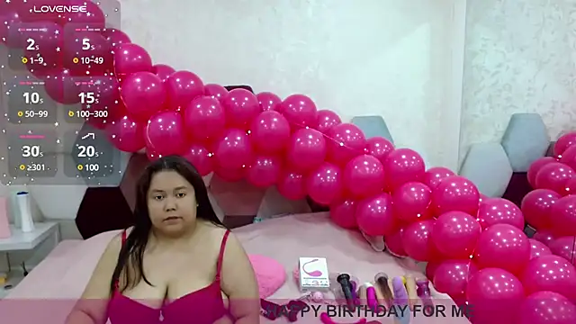 Snapshot of angel_blue chatting on 03-14-25, 05:02 angel blue online show from 03-14-25, 05:02