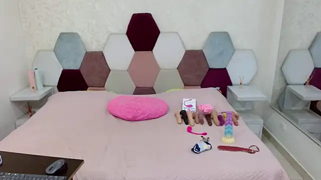 Snapshot of angel_blue chatting on 01-31-26, 08:40 angel blue online show from 01-31-26, 08:40