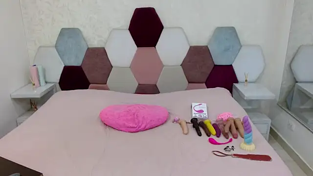 Snapshot of angel_blue chatting on 02-01-26, 02:59 angel blue online show from 02-01-26, 02:59