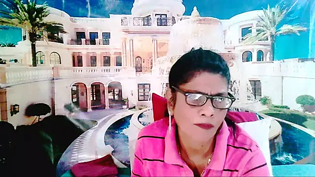Snapshot of IndianAllure chatting on 05-18-26, 05:57 IndianAllure online show from 05-18-26, 05:57