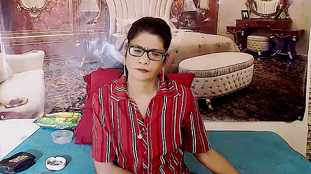 IndianAllure online show from 05-19-26, 05:47