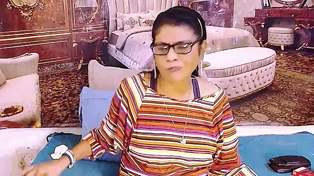 IndianAllure online show from 05-29-26, 05:38