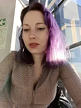 Snapshot of Frost_foxy chatting on 01-18-25, 08:52 Frost foxy online show from 01-18-25, 08:52
