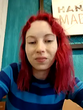 Snapshot of Frost_foxy chatting on 03-23-25, 06:05 Frost foxy online show from 03-23-25, 06:05