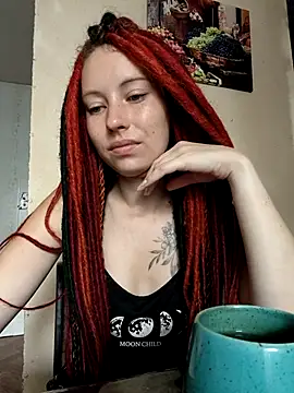 Snapshot of Frost_foxy chatting on 09-14-25, 05:06 Frost foxy online show from 09-14-25, 05:06