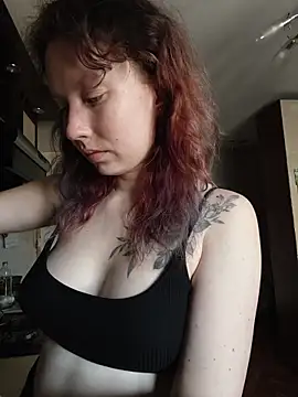 Snapshot of Frost_foxy chatting on 05-20-26, 03:56 Frost foxy online show from 05-20-26, 03:56