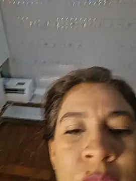 Snapshot of DAELAA chatting on 01-17-25, 10:23 DAELAA online show from 01-17-25, 10:23