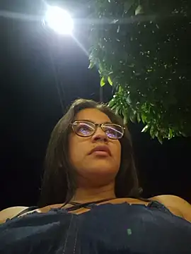 Snapshot of DAELAA chatting on 01-18-25, 01:41 DAELAA online show from 01-18-25, 01:41