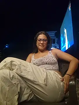 Snapshot of DAELAA chatting on 02-06-25, 12:33 DAELAA online show from 02-06-25, 12:33