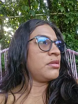 Snapshot of DAELAA chatting on 02-18-25, 09:09 DAELAA online show from 02-18-25, 09:09