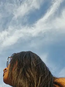 Snapshot of DAELAA chatting on 02-19-25, 10:09 DAELAA online show from 02-19-25, 10:09