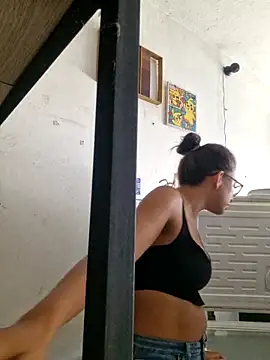 Snapshot of DAELAA chatting on 09-08-25, 06:07 DAELAA online show from 09-08-25, 06:07