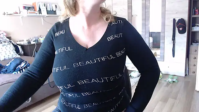 Elza01 online show from 04-08-26, 01:11